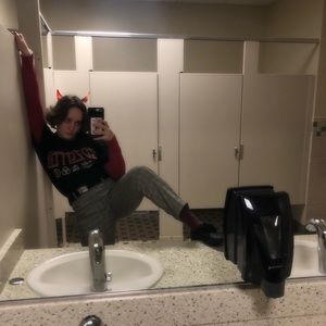 Meet your Posher, Sam